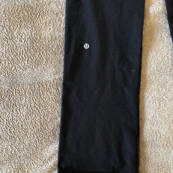 Lululemon Straight Leg Yoga Pants - Picture 4 of 4